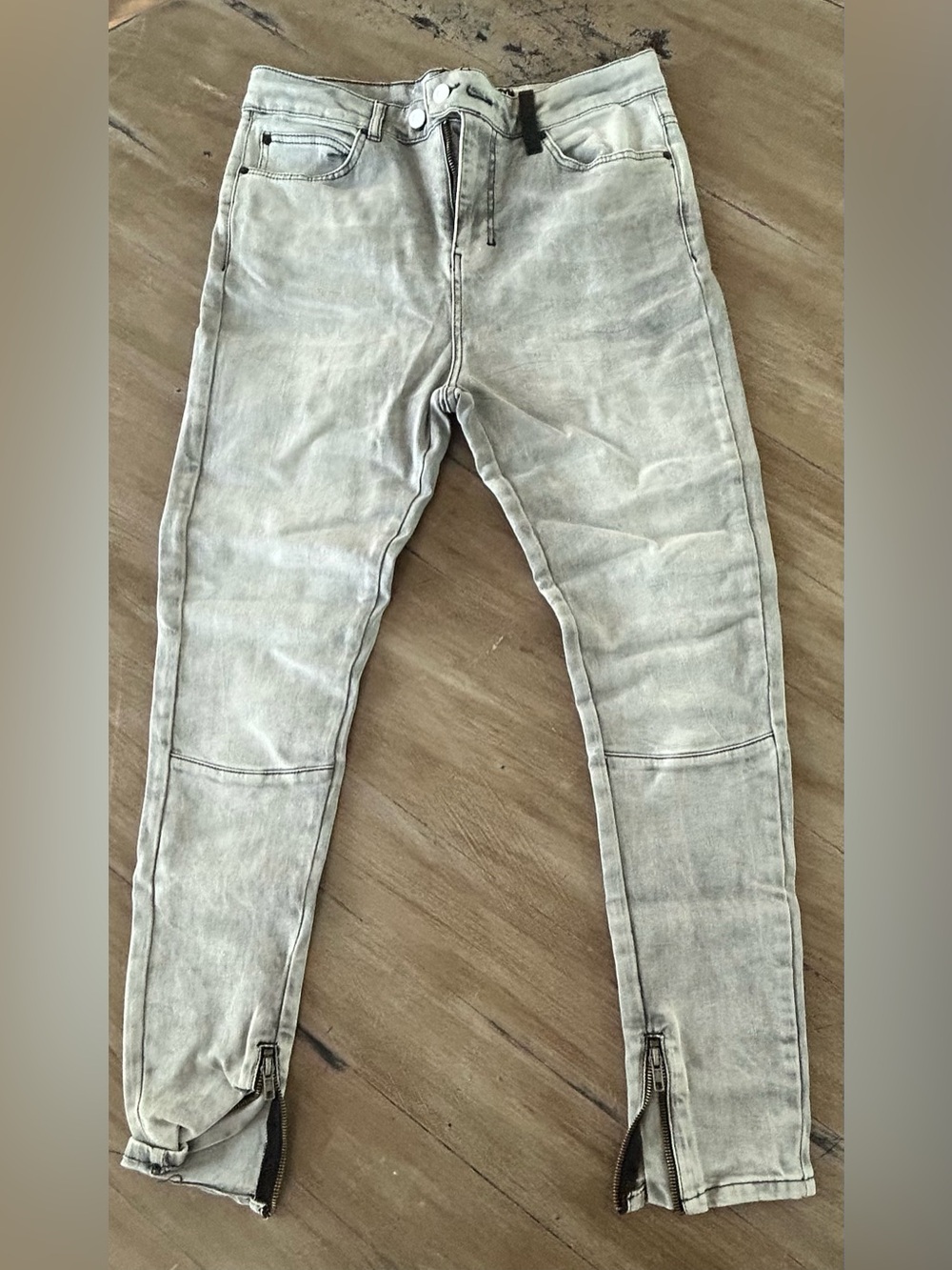 Slim Men's Light Gray Washed Jeans with Ankle Zips — Brand